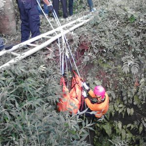 Sosok Pria Ditemukan Tewas Didasar Sumur Desa Tanjung Sepreh