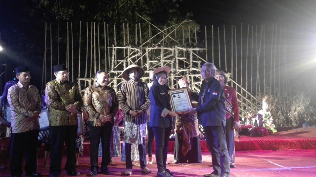 “Grebeg Pring Urip 2018” Resmi Dibuka. Pecahkan rekor Indonesia Bersama PEKATIK Magetan