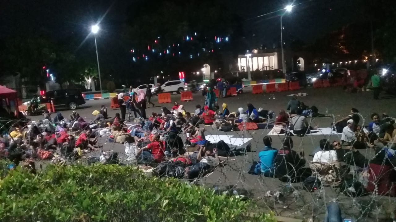 Tak Ditemui Jokowi, Demo Honorer Ancam Ambil Sikap Politik