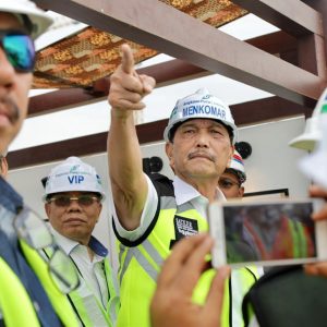 Selat Sunda “Ini Bukan Tsunami Tapi Karena Longsor 64 Hektar Gunung Kratau” Kata Menko Luhut