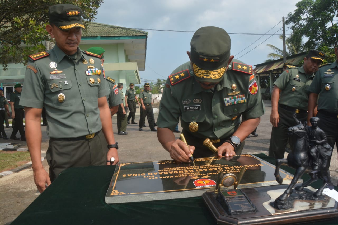 Pangdam IV “Himbau Pantau Perkembangan Pasca Pemilu” Saat Resmikan Parkir Korem 071/Wijayakusuma