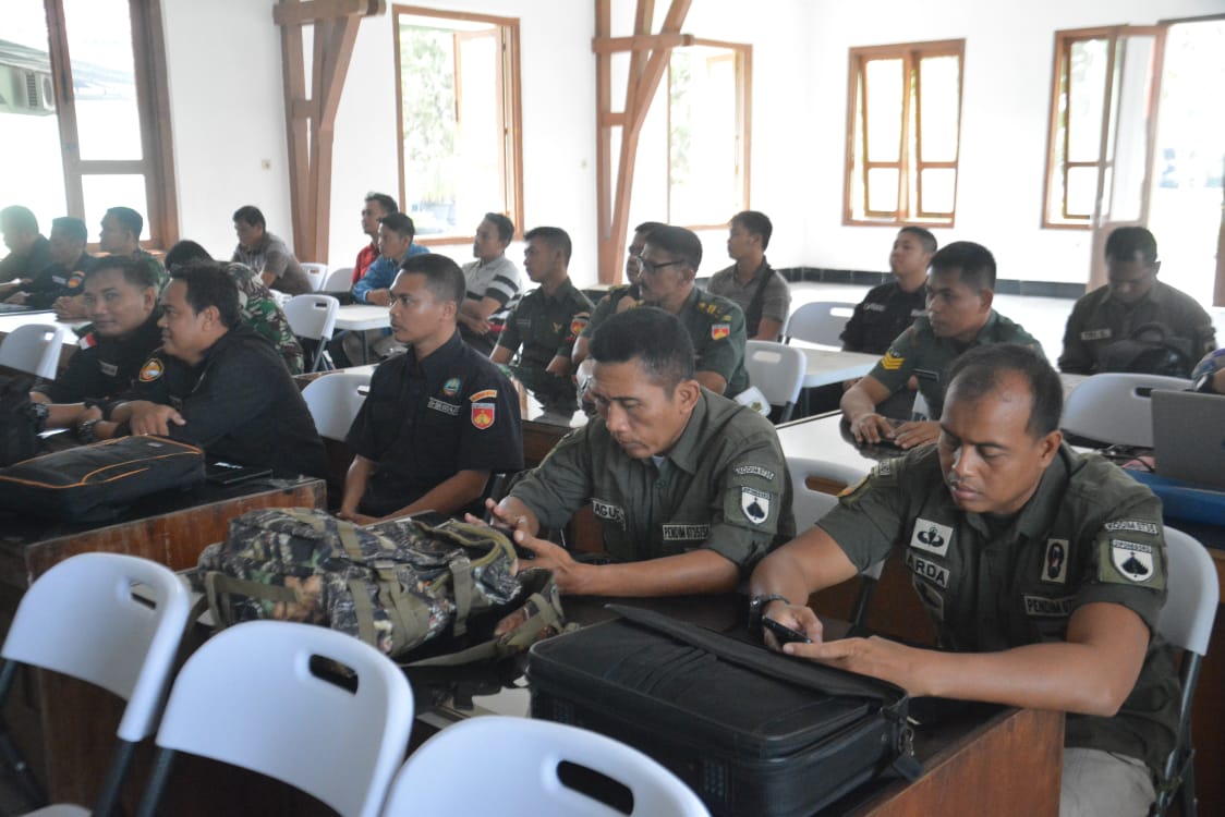 Strategi Media, Makorem 074/Warastratama Gelar Penataran Kejurnalistikan