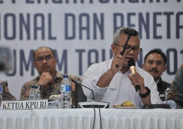 KPU Tetapan Hasil Pilpres Jokowi 55,50%, Prabowo 44,50%, Inilah Suara 16 Partai