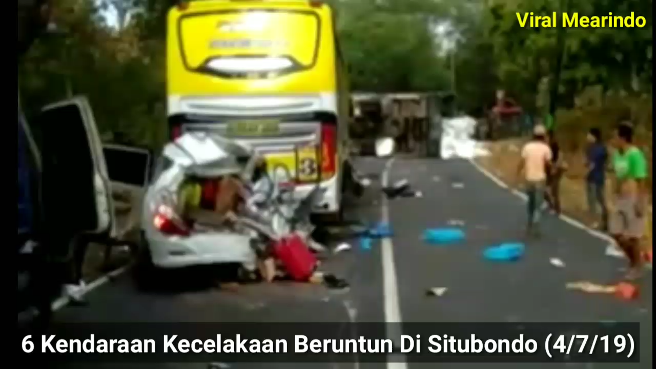 Vidio Dan Kronologis Kecelakaan Beruntun 6 Mobil Di Situbondo