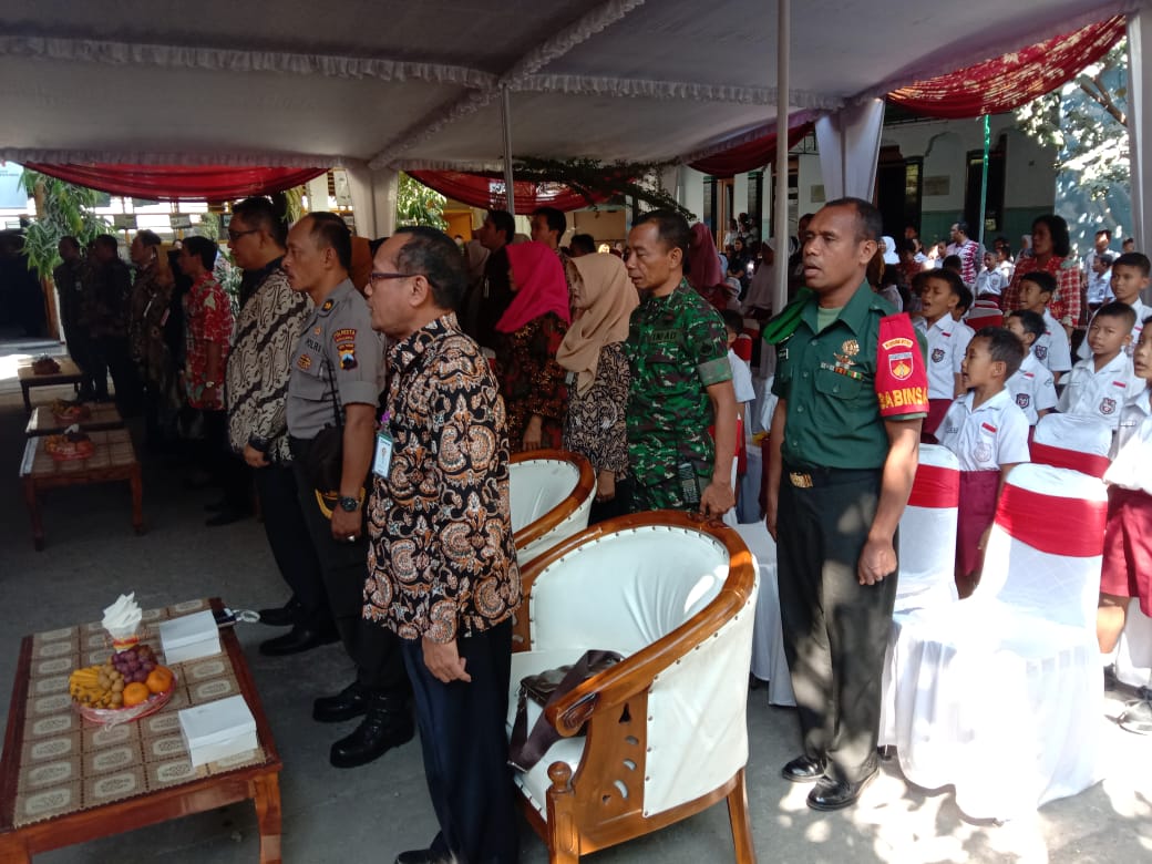 Danramil 03-Serengan Hadiri Gerakan Cinta Menabung di SDN Serengan II