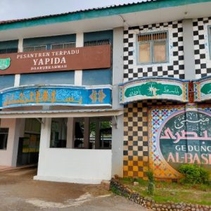 Sultan Basri Hajar Santri Sampai Bonyok, Tak Terima Anaknya Kalah Berkelahi