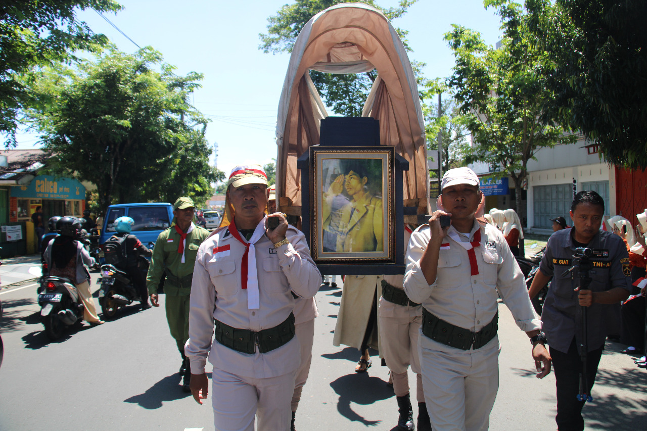 Kirab Merah Putih Awali Khaul Panglima Besar Jenderal Soedirman Tahun 2020