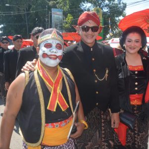 Danrem 071/Wijayakusuma Ikuti Kirab Prosesi Pusaka Banyumas