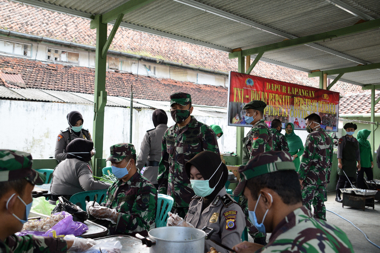 Kodim Dan Polres Yogya Dirikan Dapur Lapangan Peduli Dampak  COVID-19
