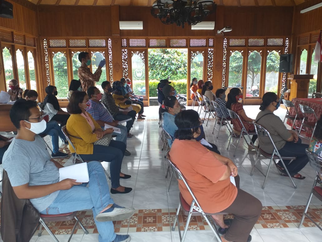 252 KKS dibagikan untuk keluarga penerima manfaat di Kelurahan Jagalan