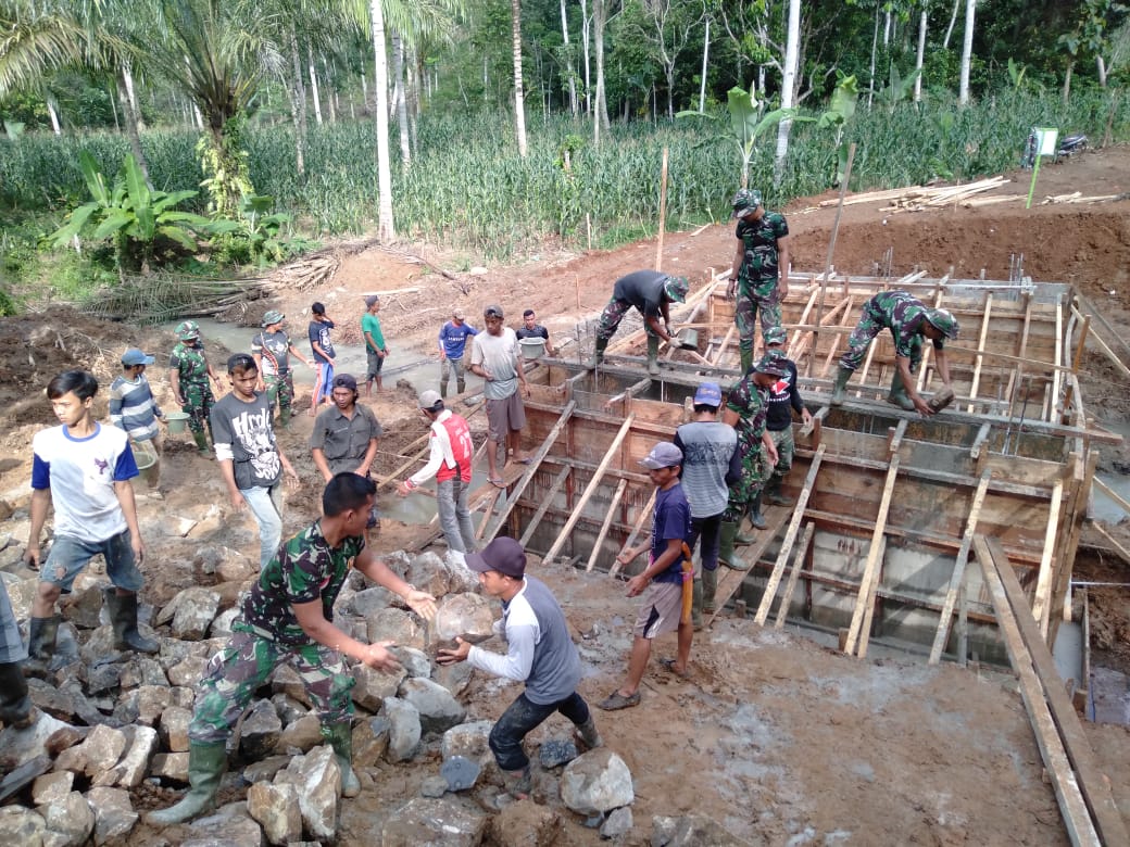 Dinas Pertanian Dukung TMMD 108 Lewat Penyuluhan Pertanian Kepada Masyarakat Pekon Gunungraya 