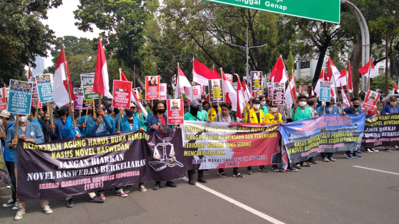 Mahasiswa Lakukan Aksi Kepung Istana Minta Kasus Burung Walet Novel Baswedan Diselesaikan Secepatnya