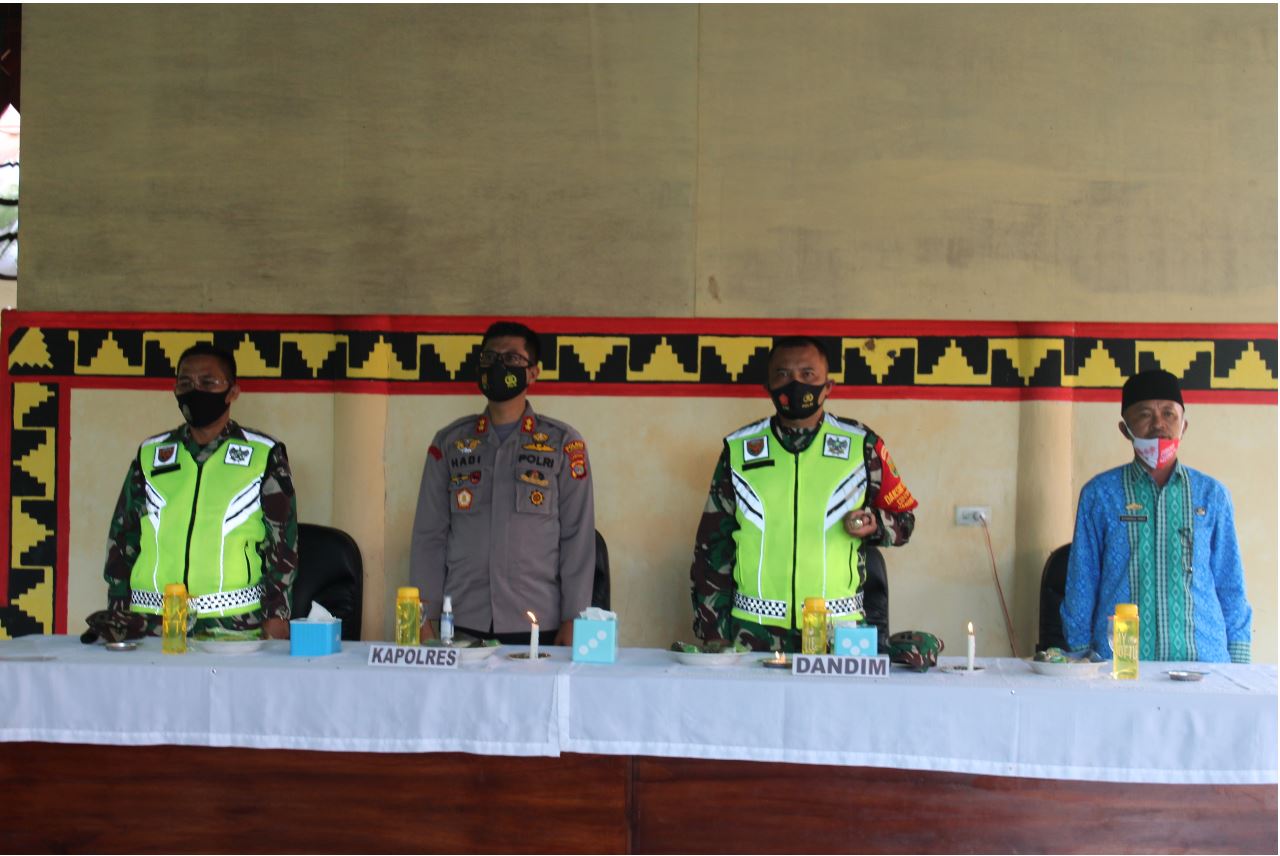 Kapolres Tulang Bawang Barat Patroli Cooling Sistem Bersama Dandim 0412 LU Jelang Pilkatiyuh