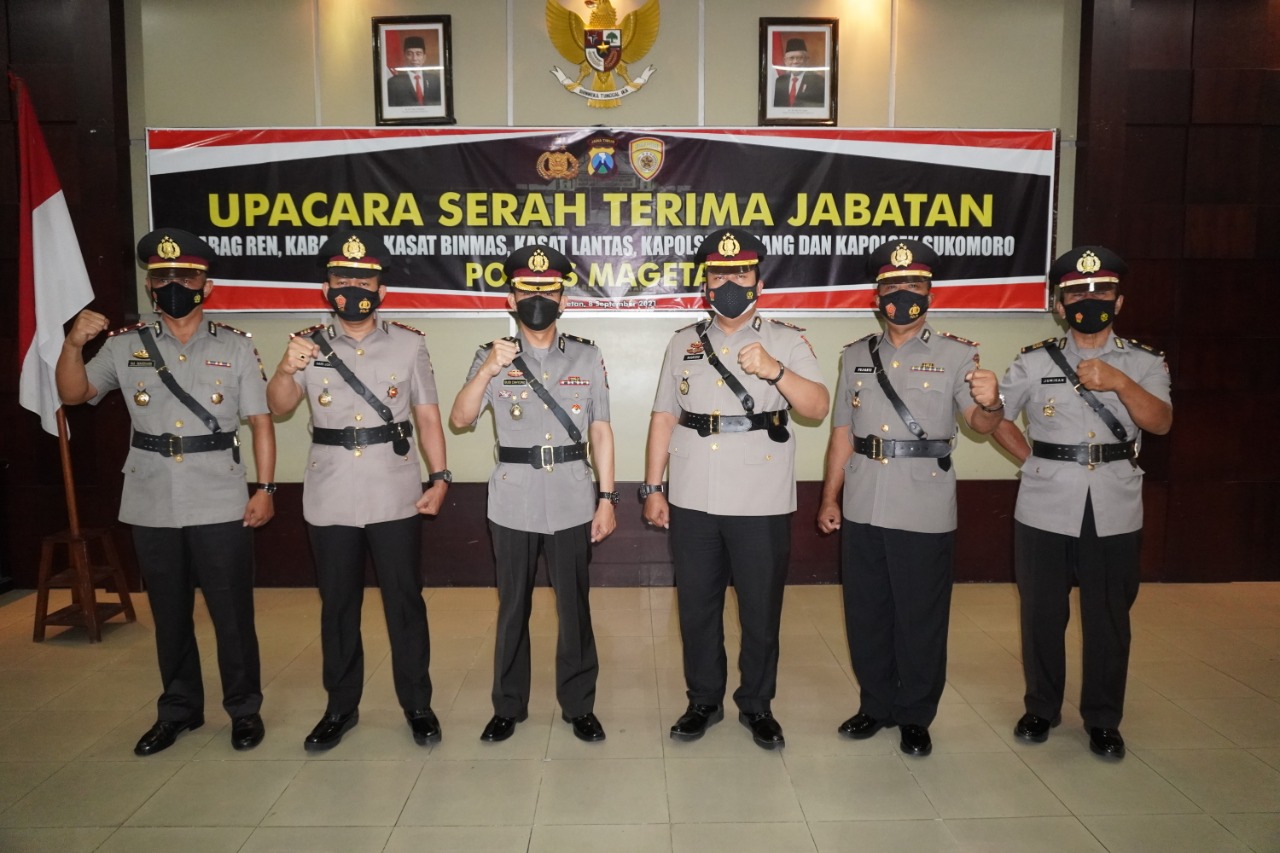Kapolres Magetan Pimpin Sertijab Pejabat Utama dan Pelepasan Anggota Purna Bhakti