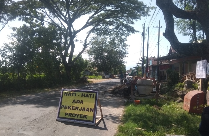 Antisipasi Banjir, Bidang Cipta Karya Dinas PUPR Magetan Bangun Drainase Di Nguntoronadi