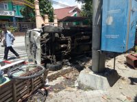 Warga Tangkap Aksi Heroik JKS Ket DPR Magetan Selamatkan Korban Laka