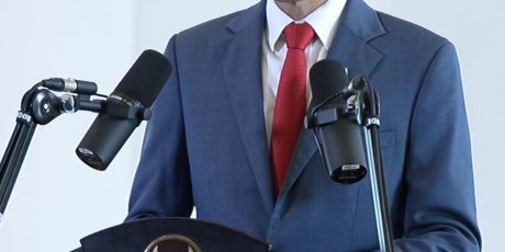 Wah Gawat! Presiden Jokowi Digugat Ke Pengadilan. Ini Gugatanya.