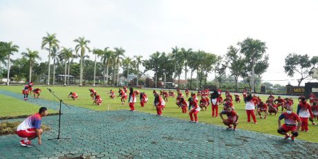 Jaga Imunitas Tubuh, Prajurit Wijayakusuma Aerobik Bareng