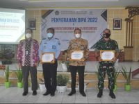 Korem 071/Wijayakusuma Terima Penghargaan Satker Terbaik Penyerapan Anggaran Tahun 2021