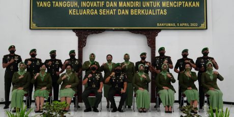 Persit KCK Koorcab Rem 071 PD IV/Diponegoro Peringati HUT Ke-76