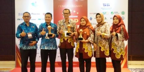 Bupati Magetan Raih Penghargaan Top Pembina BUMD 2022