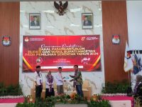 Hari Kedua, Nanik – Suyat Resmi Daftar Cabup-Cawabup Ke KPU Magetan