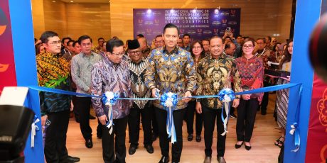 Resmikan Ekshibisi Tanah Ulayat, Menteri AHY Harap Dapat Satukan Visi Sukseskan Pendaftaran Tanah Ulayat di Indonesia dan ASEAN