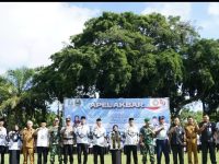 Peringati HUT ke-80 PGRI, Ribuan Guru Putihkan Alun-Alun Magetan