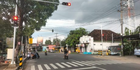 Urai Kemacetan, Dishub Magetan Pasang Traffic Light Baru di Perempatan Takeran
