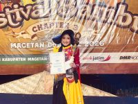 Busana Karya Guru PKWU SMANTI Antarkan Tiara Ramadhani Juara 3 Fashion Show Batik Bambu
