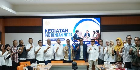 UNESA Libatkan DPRD, KPU, Pemerintah, Media, dan SMSI Perkuat Kurikulum Ilmu Politik