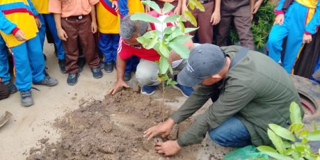 1 Bulan Penuh AMPHIBI GELAR AKSI Peduli Lingkungan Jelang HUT Ke 10