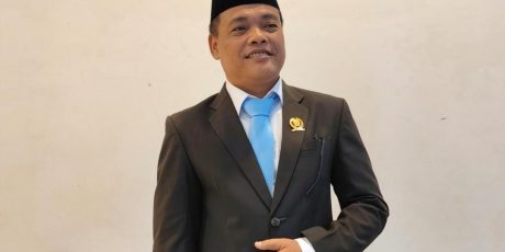 Puthut Gerindra Buka Suara Soal Videotron dan Mobdin Camat Versus Jalan Rusak