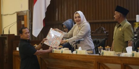Pandangan Umum Paripurna DPRD Magetan, Fraksi Golkar Soroti PAD Stagnan dan Ketergantungan Dana Transfer