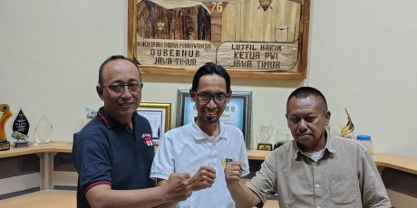 Ketua KI Jatim Intensif Komunikasi Pentahelik, Silaturahmi Ketua PWI dan Ketua SMSI